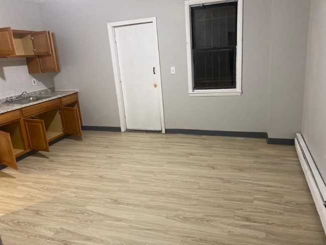 Photo - 464 Wethersfield Ave Unit Apt. 3S