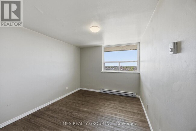 Photo - 212 Brock St Unit 903