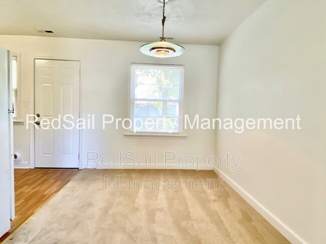 Photo - 419 Glendale Ave Townhome