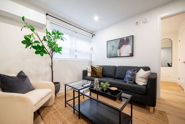 Photo - 658 Somerset St W Unit SI ID1580228P