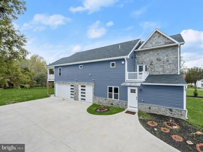Photo - 700 Olney Sandy Spring Rd House