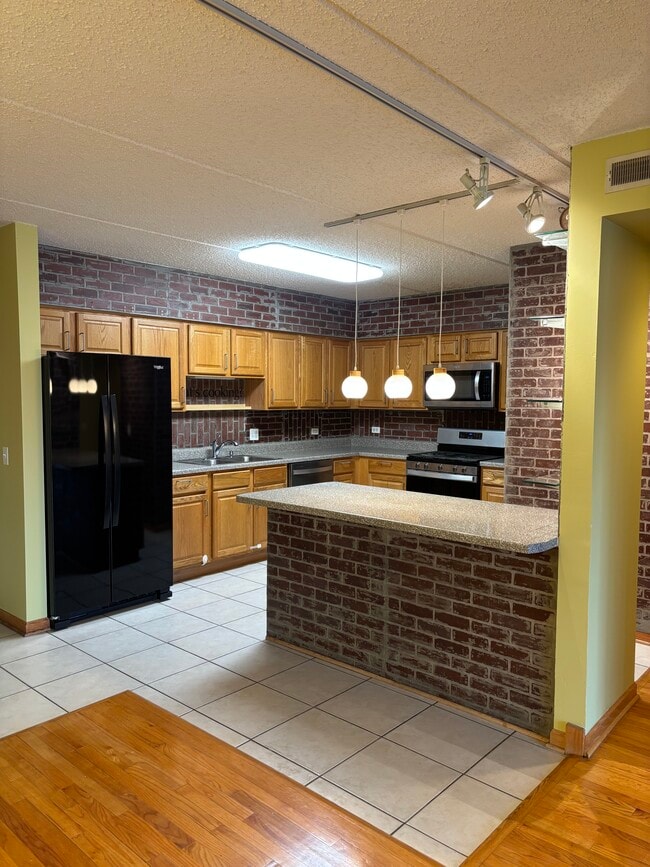 Photo - 2919 N Harlem Ave