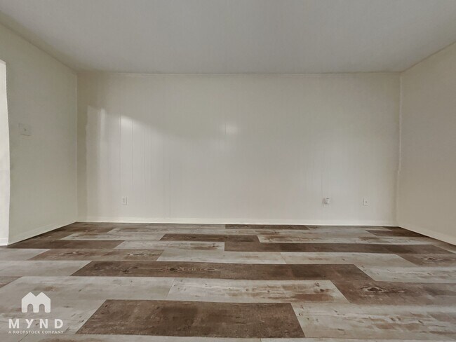 Photo - 2163 Drayton Ln