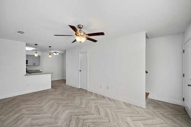 Renovated 1Bed 1/1.5baths