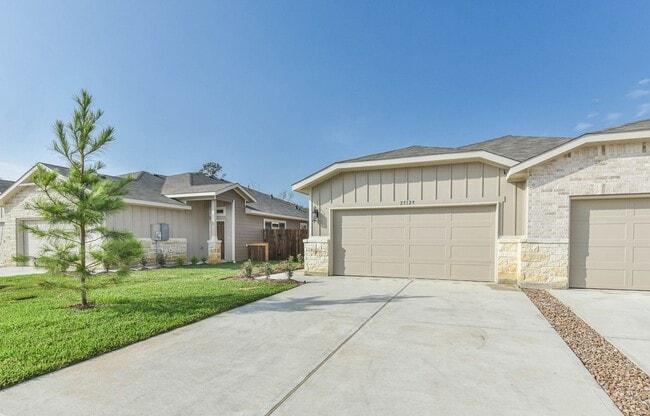 High Ceilings, Low Maintenance -Say Hello ... - High Ceilings, Low Maintenance -Say Hello ... House