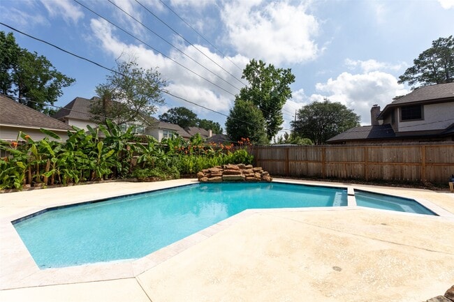 Photo - 9714 Godstone Ln