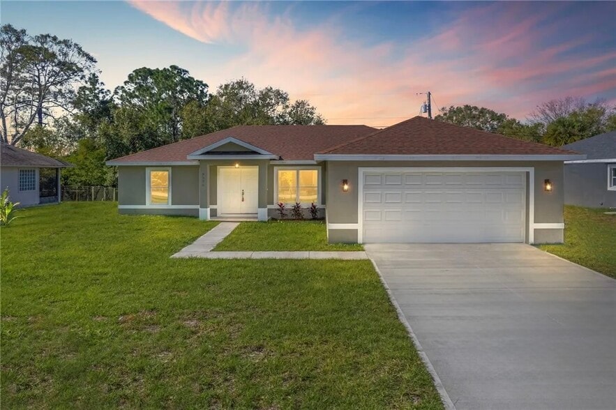 8575 99th Ct