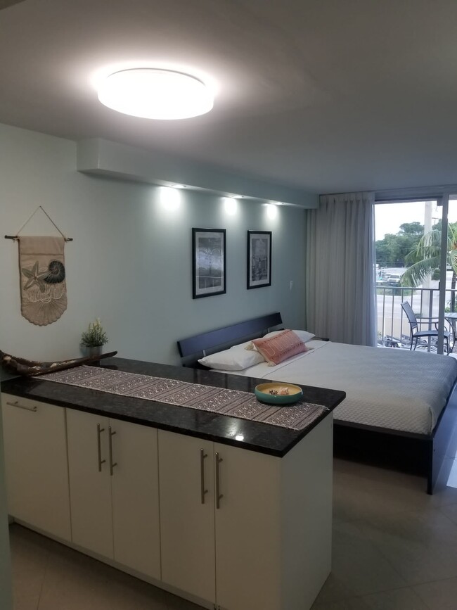 Fully furnished, recently renovated Studio - 88500 Overseas Hwy Condo Unit 302