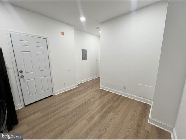 Photo - 2115 E Chelten Ave