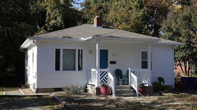 Building Photo - Great home in Chapel Hill!