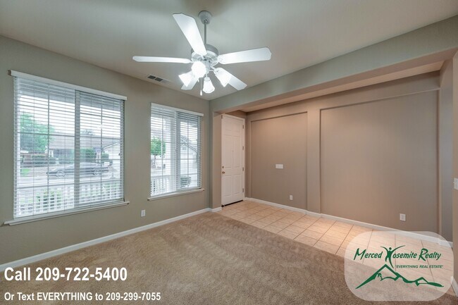 Photo - Move in Ready! Apply Now to Schedule Viewing.