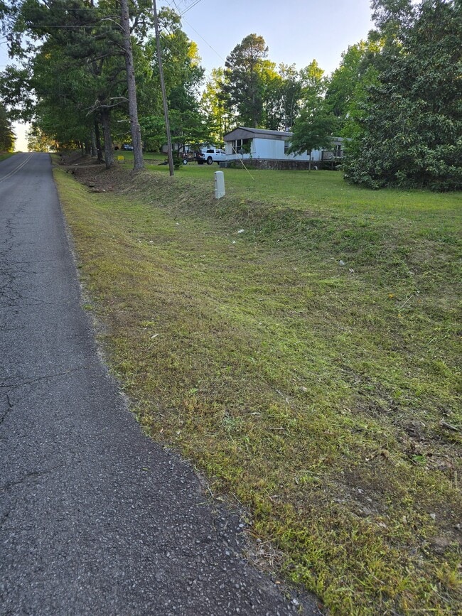 Photo - 660 Lone Star Rd