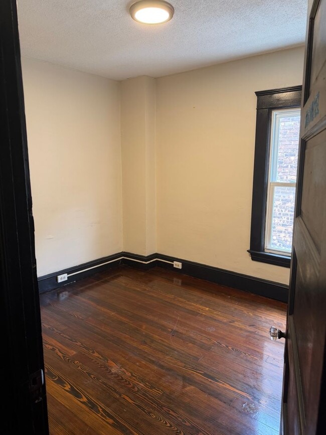 Photo - 1315 W 85th St Unit 1311