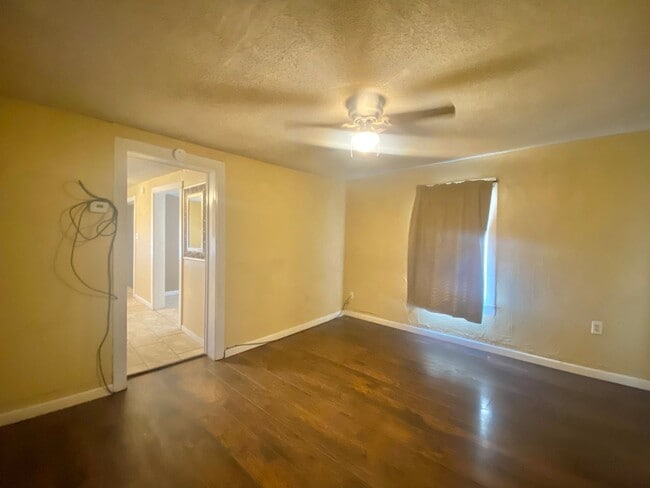 Photo - Adorable 1 Bed 1 Bath--Spacious with bonus...