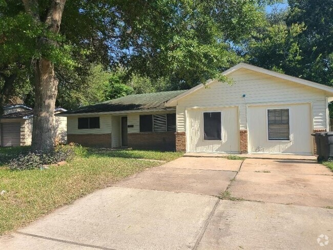 Building Photo - 5203 Kelling St Rental