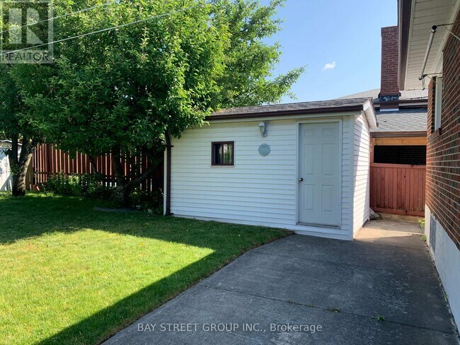 Photo - 126 Cass Ave