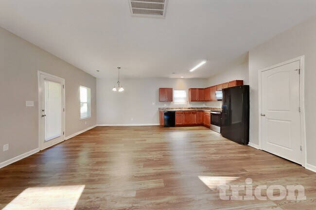 917 Leatherstone Ln