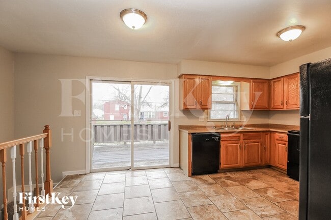 Photo - 9214 Farley Ave