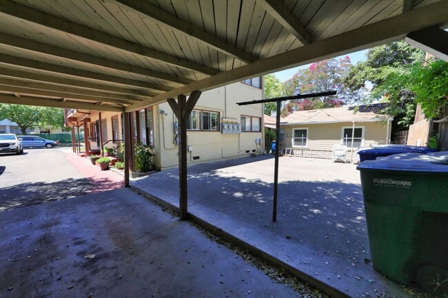 Photo - 4225 V St