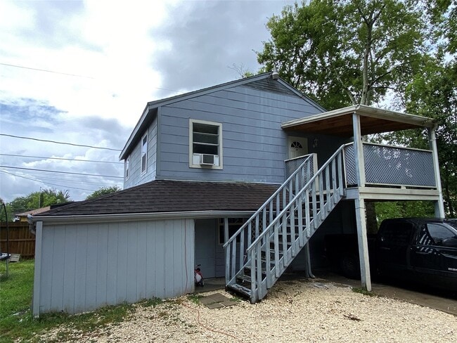 7110 McHenry St Unit B-TOP