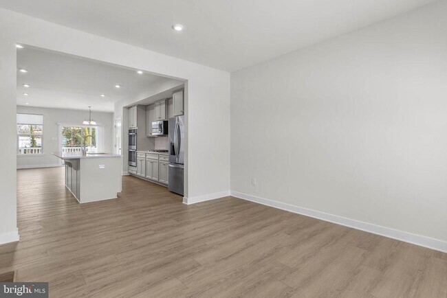 Photo - 88 Rosemary Wy