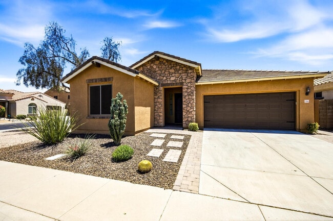 Building Photo - 3391 S Sunland Dr