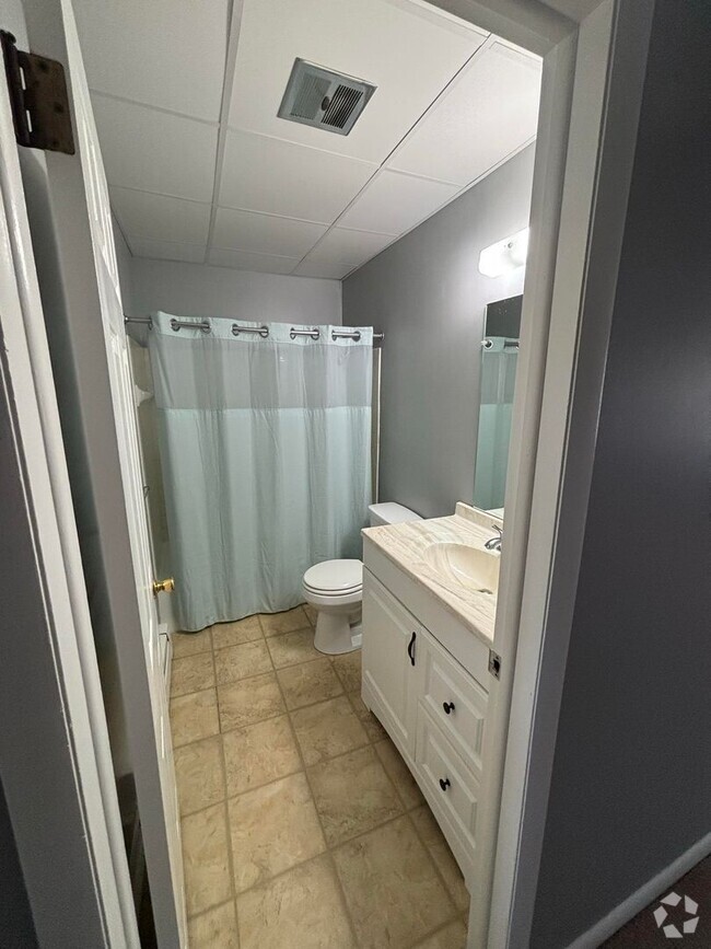 Building Photo - 2148 King St Unit Apt #2