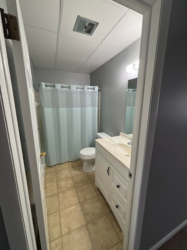 Photo - 2148 King St Unit Apt #2