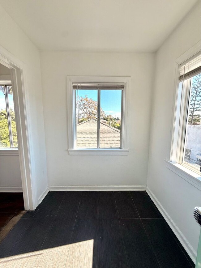 Photo - 1801 W 39th St Unit 3883 S. Gramercy Pl.