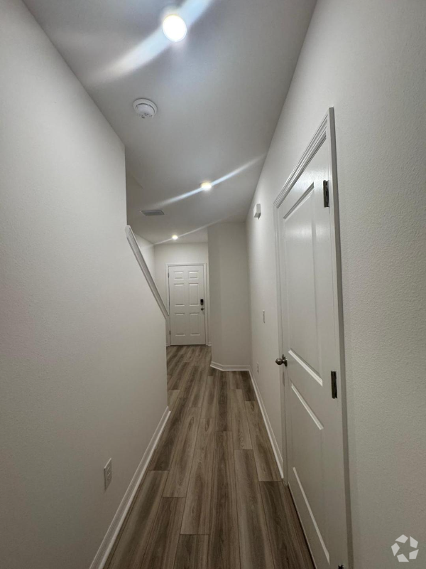 Building Photo - 32050 Eastern Redbud Br Rental