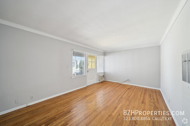 Building Photo - Charming 1Bed 1 Bath In North Hollywood Unit 4949 Rental