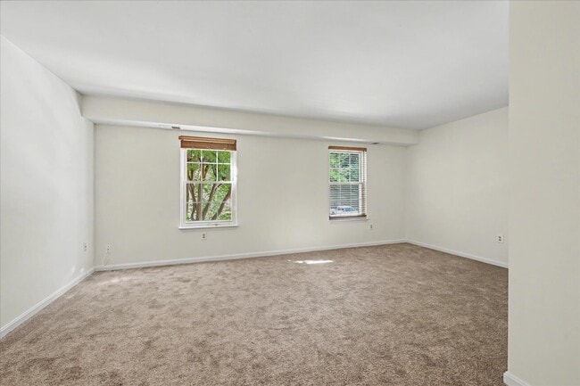 Building Photo - 1410 Greendale Ct Unit 2-1410