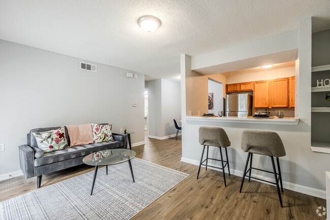 1 habitación, 1 baño, 660 pies cuadrados, sala de estar