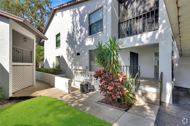 Building Photo - 413 S Bayshore Blvd Unit 3 Rental