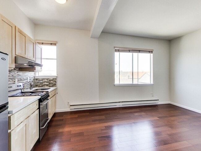 Photo - 2228 Union St Unit 210