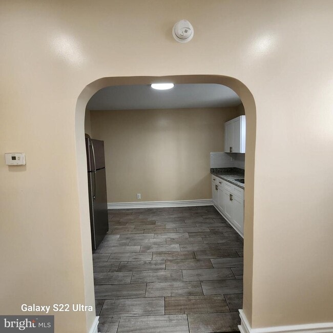 Photo - 5490 W Berks St