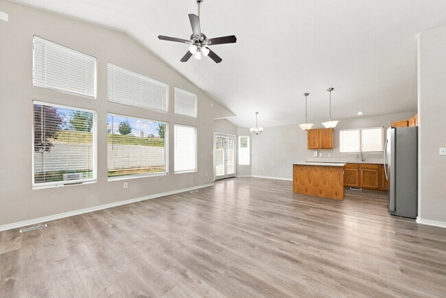 12682 Diamondback Dr