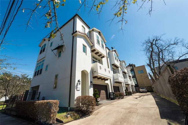 Building Photo - 4805 Jackson St