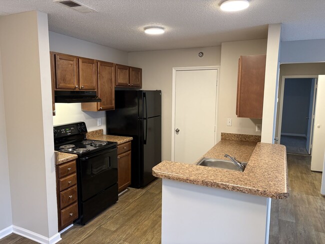 Photo - 2411 Hill St Unit 202