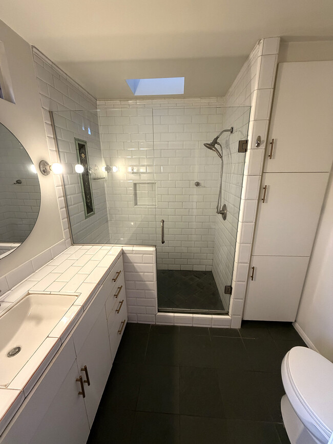 Photo - 622 Venezia Ave Unit front