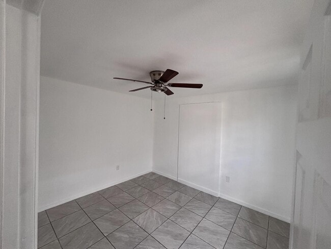 Photo - 2131 Washington St NE