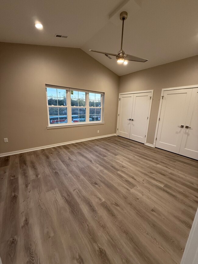 Photo - Canterbury Court Apartments