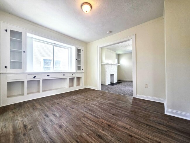 Photo - 742 Excelsior Ave