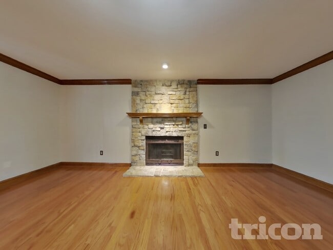 Photo - 3909 NW 74th St