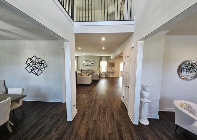 Photo - 3700 SF 4/4 Available Now!