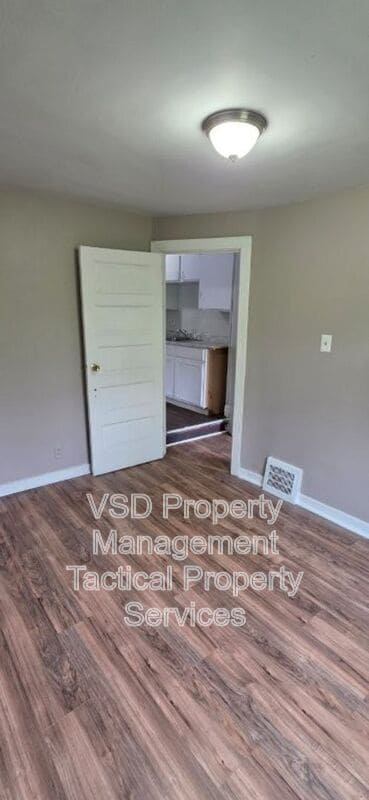 Photo - 3408 E 140th St Unit #2