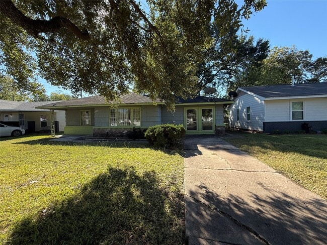 Photo - 5614 Ricky St