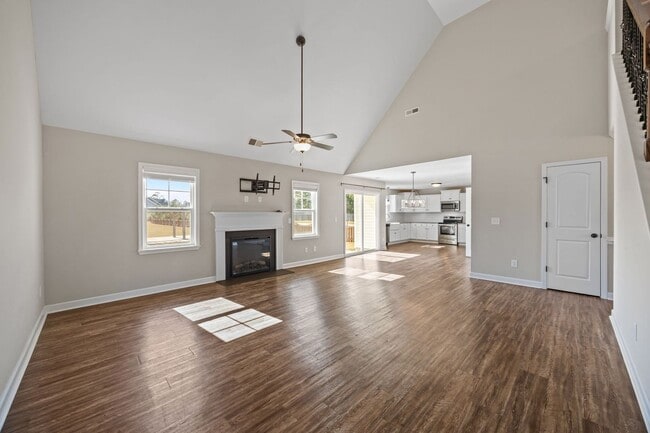 Photo - Welcome to Peyton's Lake!