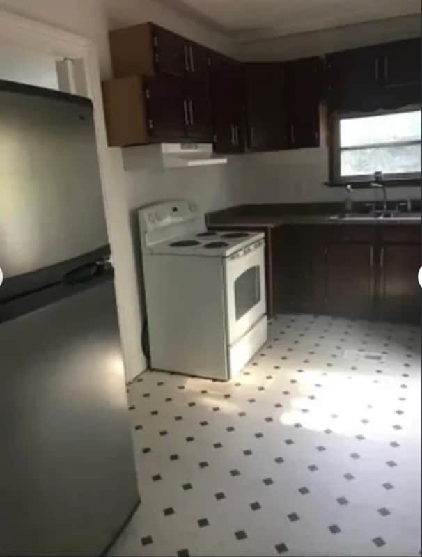 Photo - 310 Cedar St