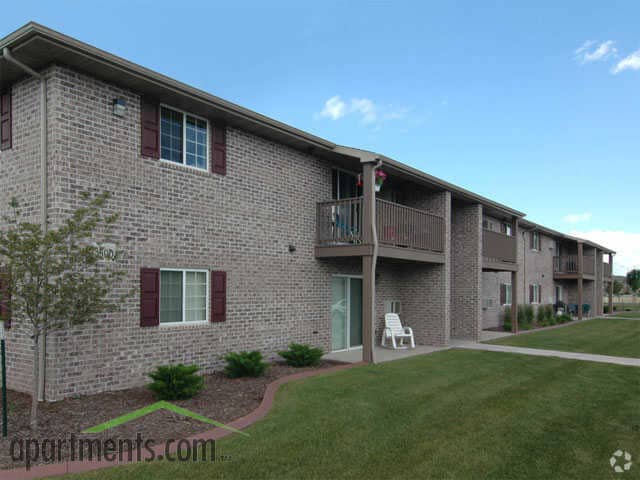 Building - Layden Drive Estates Apartments